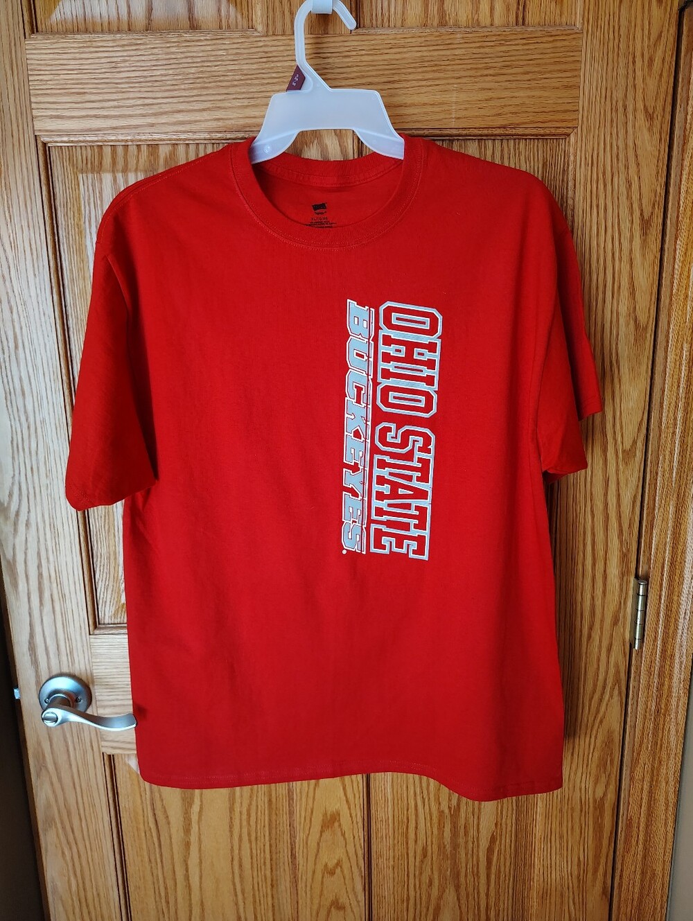 Hanes Red Ohio State Buckeyes Graphic Tee. Size XL